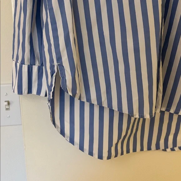 Madewell oversized button-down shirt - Picture 3 of 3